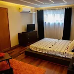 Snooker House Апартаменты Понта-Делгада